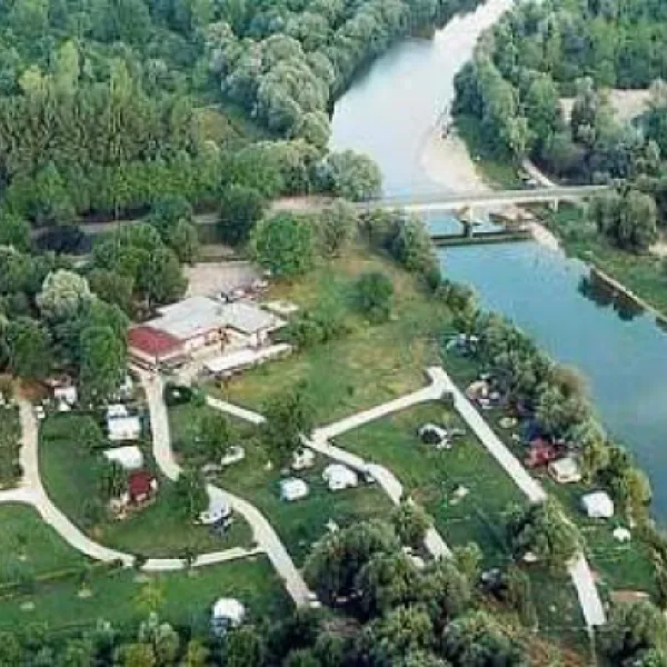 camping-les-3-ours-jura-mz366