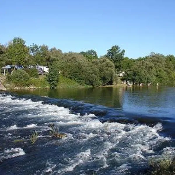 camping-les-3-ours-jura-tvrdu