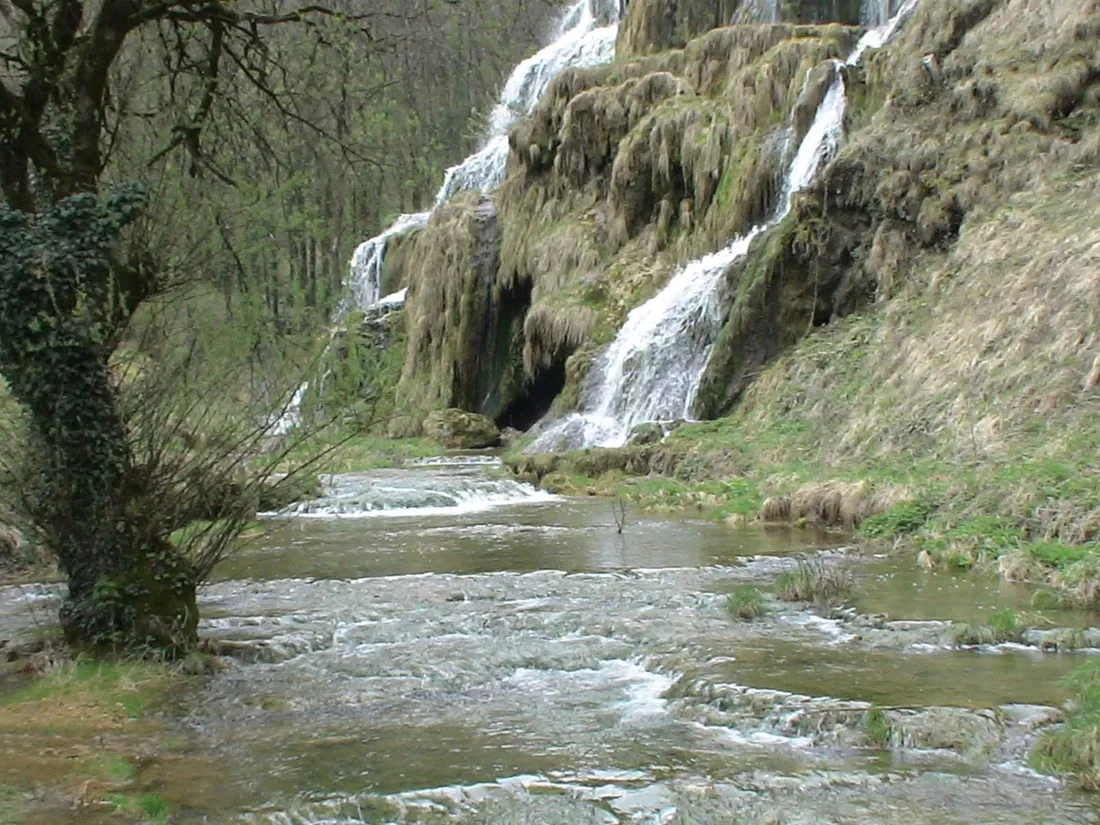camp-libre-la-chapelle-st-sauveur-rn5zl