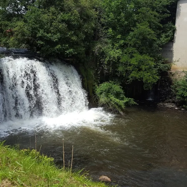 camping-la-hutte-des-domes-st-nectaire-jx6tu