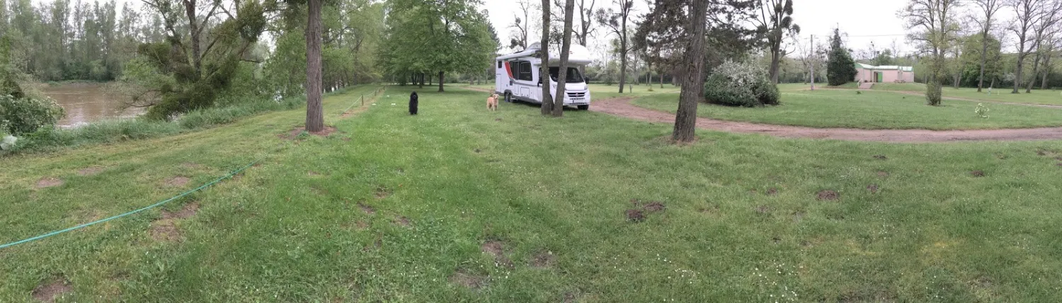 camping-le-malaga-pouilly-sur-loire-ywojr