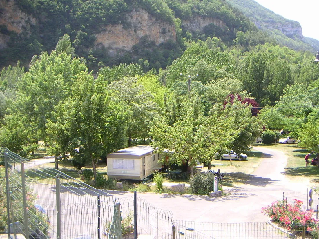 camping-municipal-de-brouillet-le-rozier-fbh4l
