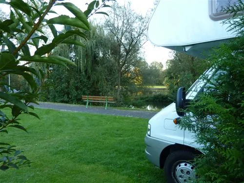 knaus-campingpark-frickenhausen-frickenhausen-goix4