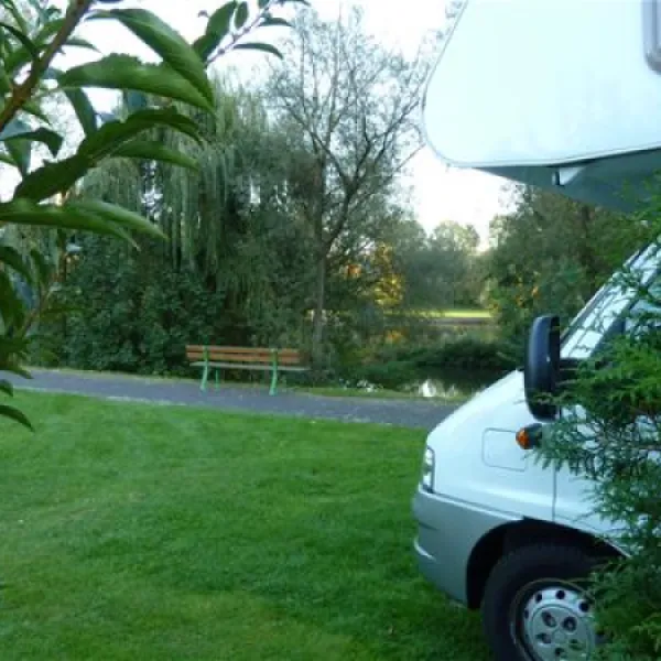 knaus-campingpark-frickenhausen-frickenhausen-goix4