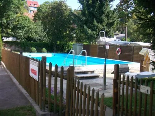 knaus-campingpark-frickenhausen-frickenhausen-ia34n