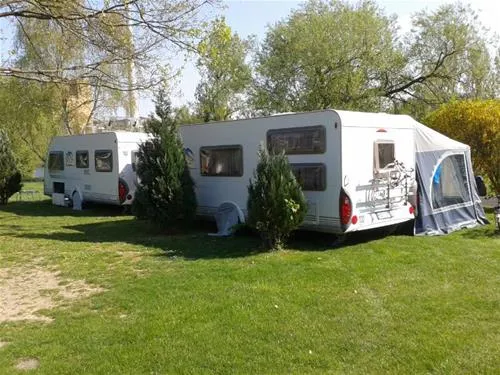 knaus-campingpark-frickenhausen-frickenhausen-j1i8s
