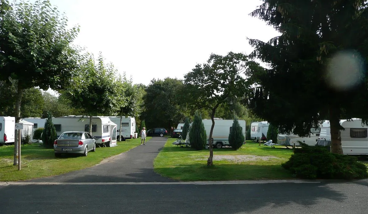 knaus-campingpark-frickenhausen-frickenhausen-nezfg