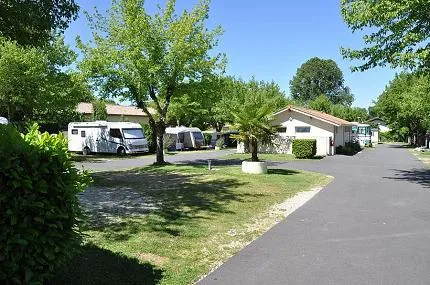 camping-beausoleil-gradignan-hlfvx