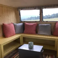 tin-can-glamping-caravan-underberg-bvrbh