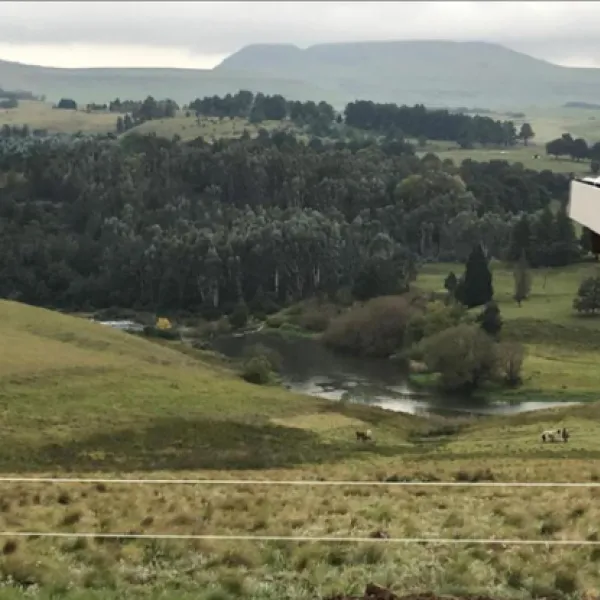 tin-can-glamping-caravan-underberg-uciew