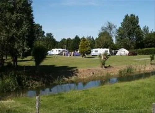camping-het-hof-wijdenes-m28ay