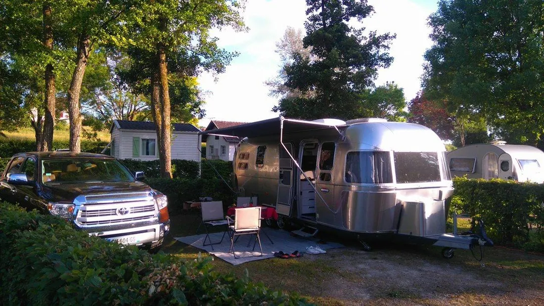camping-de-vittel-vittel-hivox