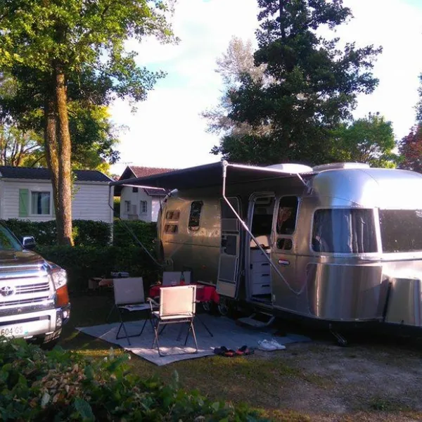 camping-de-vittel-vittel-hivox
