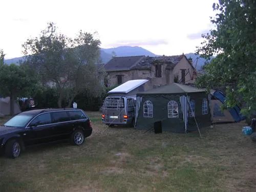 camping-aire-naturelle-de-u-sognu-corte-j8hz0
