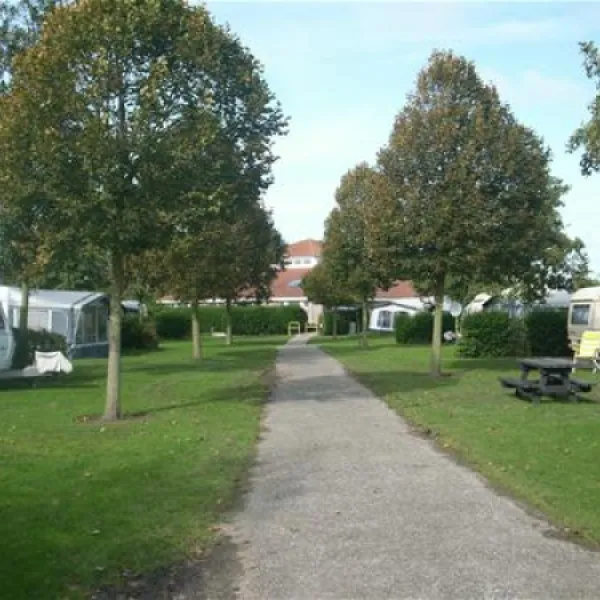 camping-in-de-bongerd-oostkapelle-azdbb