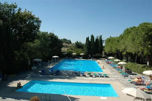 camping-village-mar-y-sierra-san-costanzo-qvqsb