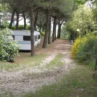 camping-village-mar-y-sierra-san-costanzo-rqkjg