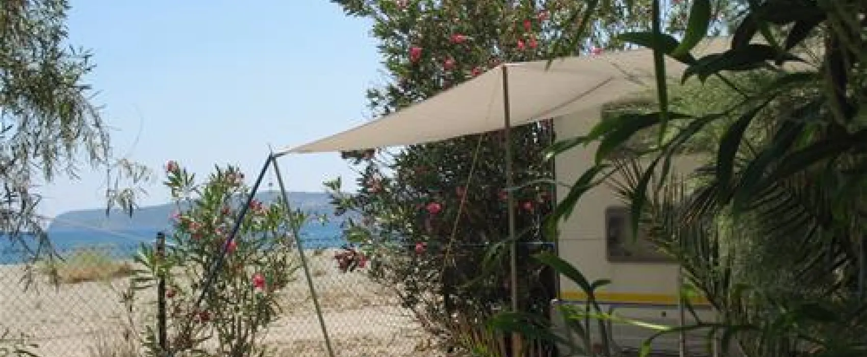 Campsite Mani-beach