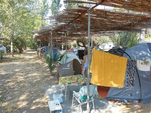 campsite-manibeach-gythionlakonias-bmmwn