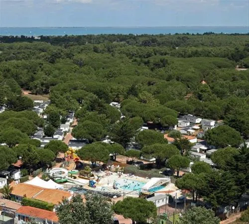 camping-la-bonne-etoile-le-bois-plage-en-re-vfsml