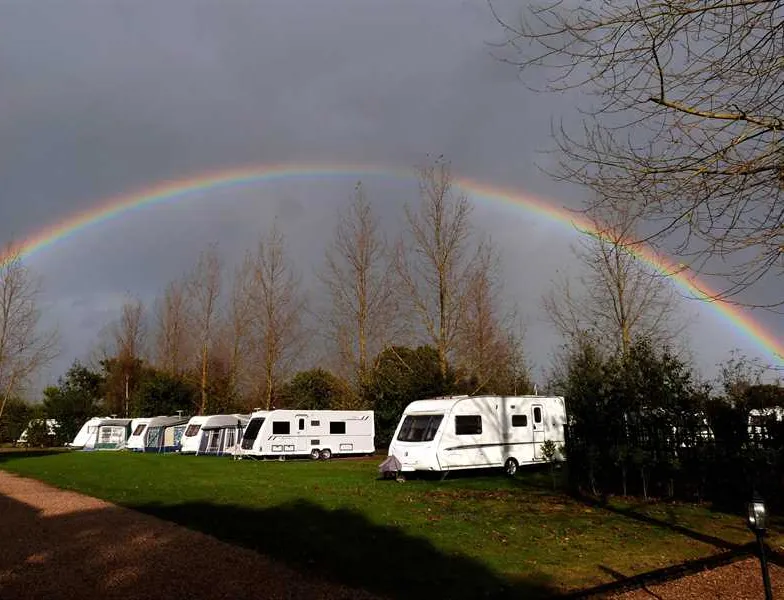 the-oaks-caravan-park-ipswich-bebbi