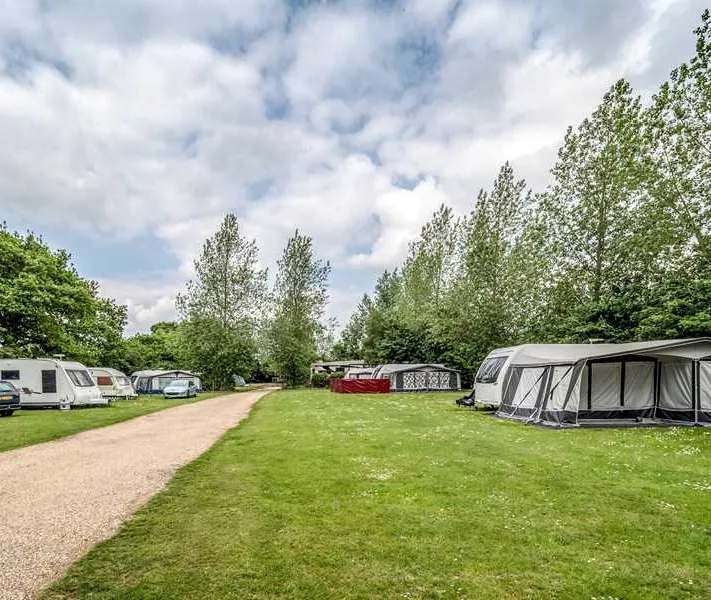 the-oaks-caravan-park-ipswich-c7rvf
