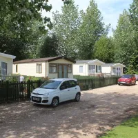 the-oaks-caravan-park-ipswich-dflur