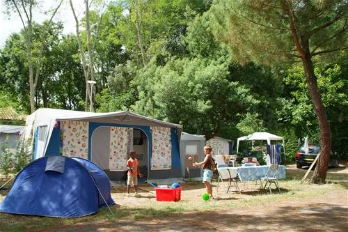 camping-les-acacias-messanges-hlbl9