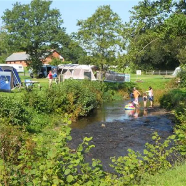 riverside-caravan-park-north-devon-bb6kj