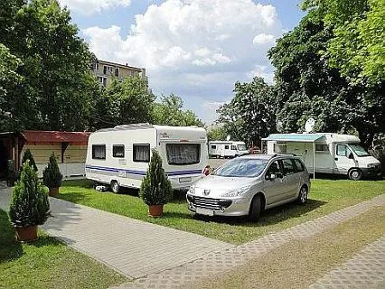 haller-camping-budapest-2afyy