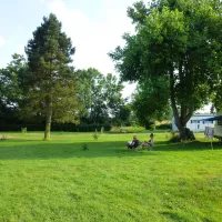 camping-vert-auxois-pouilly-en-auxois-phwin