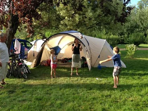 camping-vert-auxois-pouilly-en-auxois-rll9d