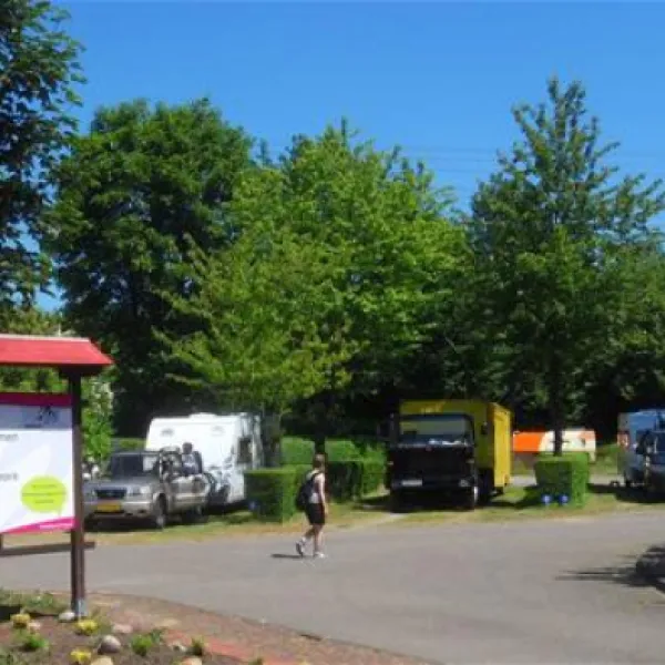 knaus-campingpark-hamburg-hamburgschnelsen-j8yhe