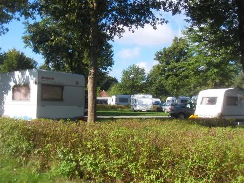 knaus-campingpark-hamburg-hamburgschnelsen-mh6rd