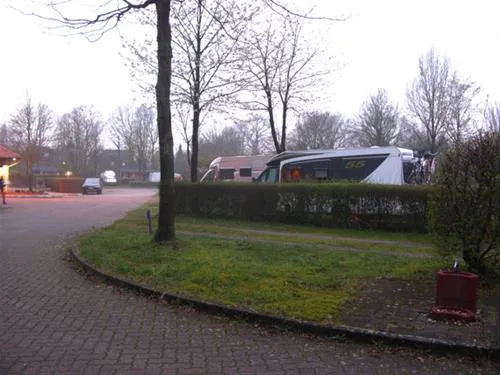 knaus-campingpark-hamburg-hamburgschnelsen-syxyw