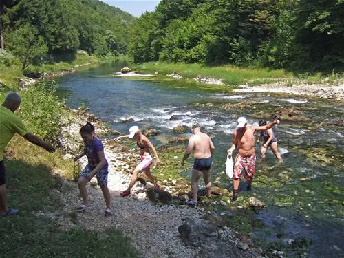 unacamping-bosanska-krupa-2dvmy