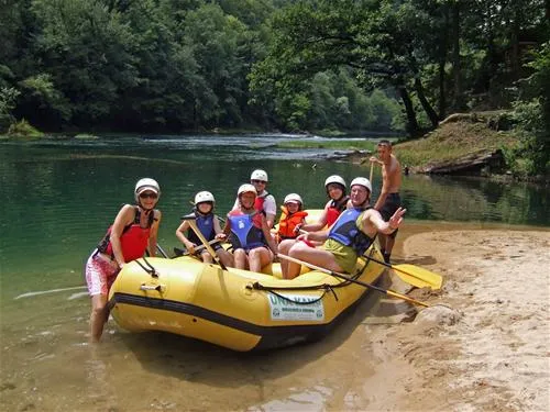 unacamping-bosanska-krupa-kzg1a