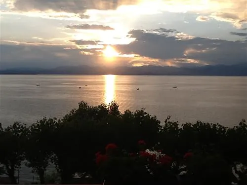 belvedere-lazise-qx4x9
