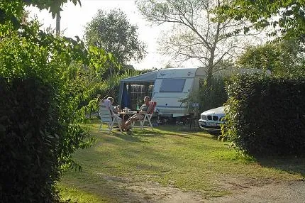 camping-de-la-piscine-fouesnant-a4eud