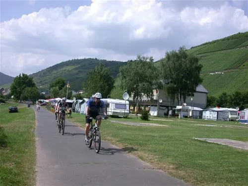 camping-zum-feuerberg-edigereller-boirb