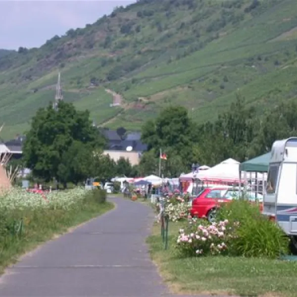camping-zum-feuerberg-edigereller-fidhp