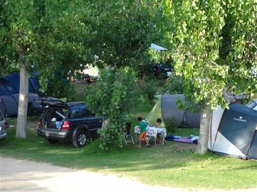 camping-a-marina-aregno-dclze