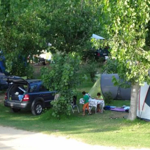 camping-a-marina-aregno-dclze