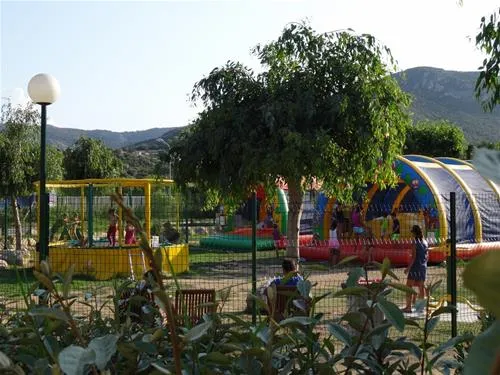 camping-a-marina-aregno-ssiiz