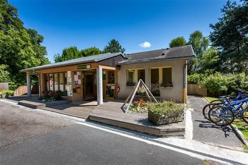 camping-les-aubazines-bort-les-orgues-tkj8m