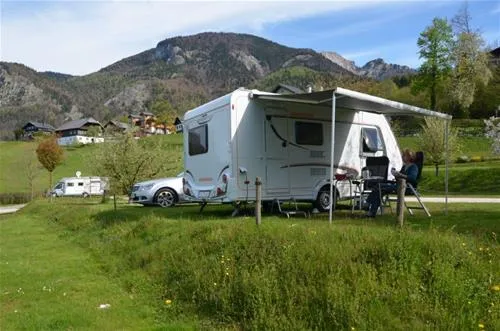 seeterrassencamping-ried-st-wolfgang-jkerj