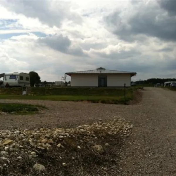 campingplatz-freizeitinsel-bad-abbach-bei-regensburg-qfad3