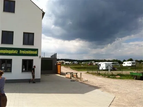 campingplatz-freizeitinsel-bad-abbach-bei-regensburg-ql2ft