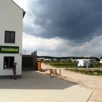 campingplatz-freizeitinsel-bad-abbach-bei-regensburg-ql2ft