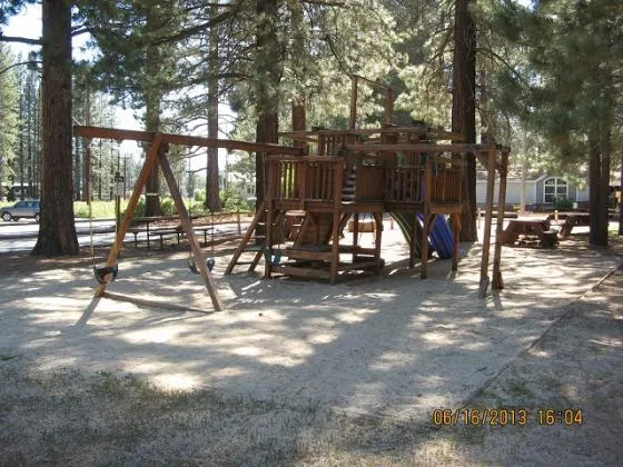 coachland-rv-park-truckee-qkz1v